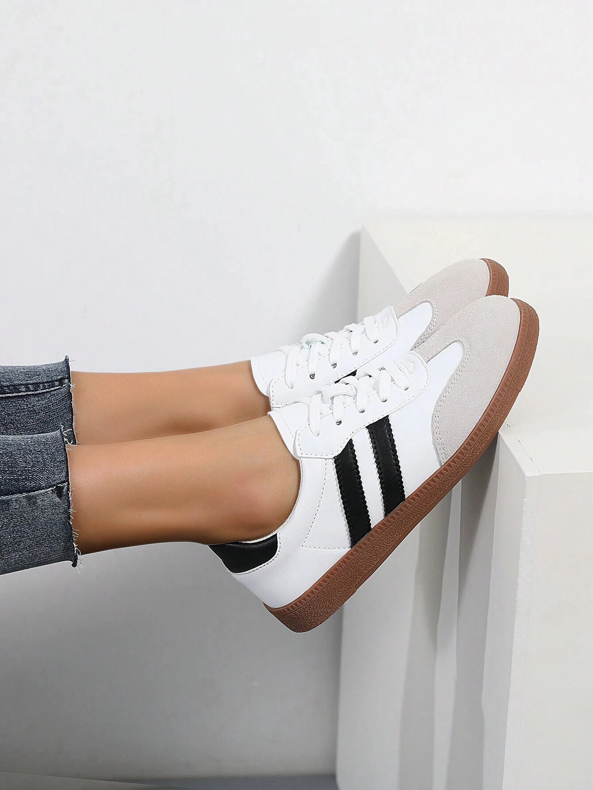 Layasa Colorblock Flat Sneakers with Ultra Soft Cushion Lace-Up All-Day Comfort Shoes| Sneakers For Women (White) image 2